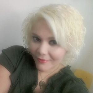 Meet your Posher, Sheila